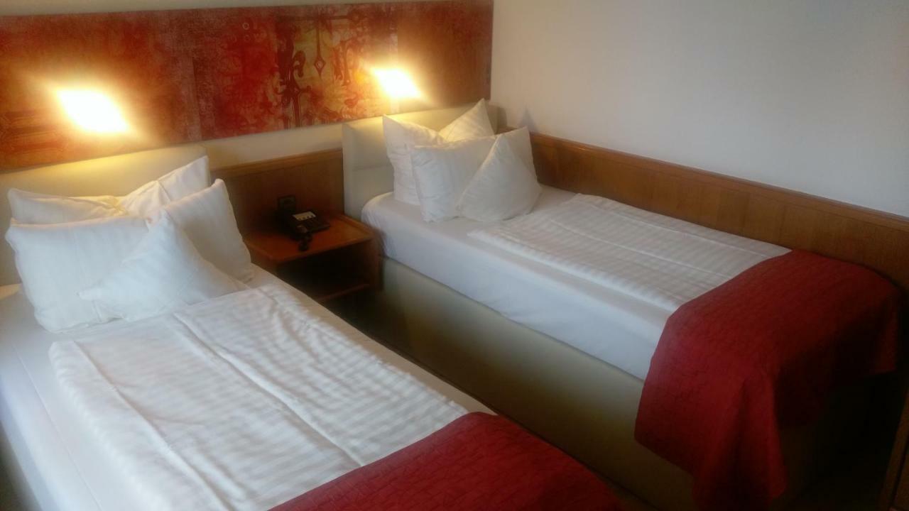 Arador-City Hotel Bad Oeynhausen Extérieur photo